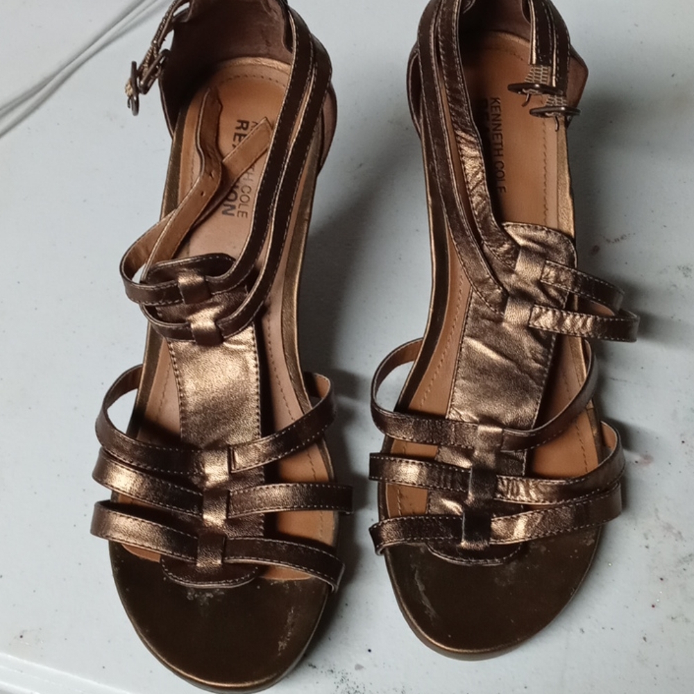 Kenneth Cole Reaction wedges